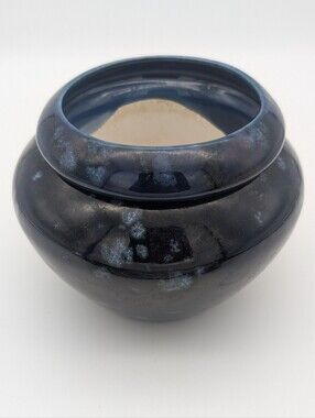 Vintage (1997) The Violet Pot